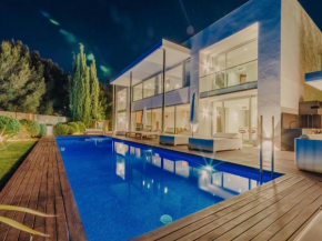 Hotel Holiday home with whirlpool bathtub